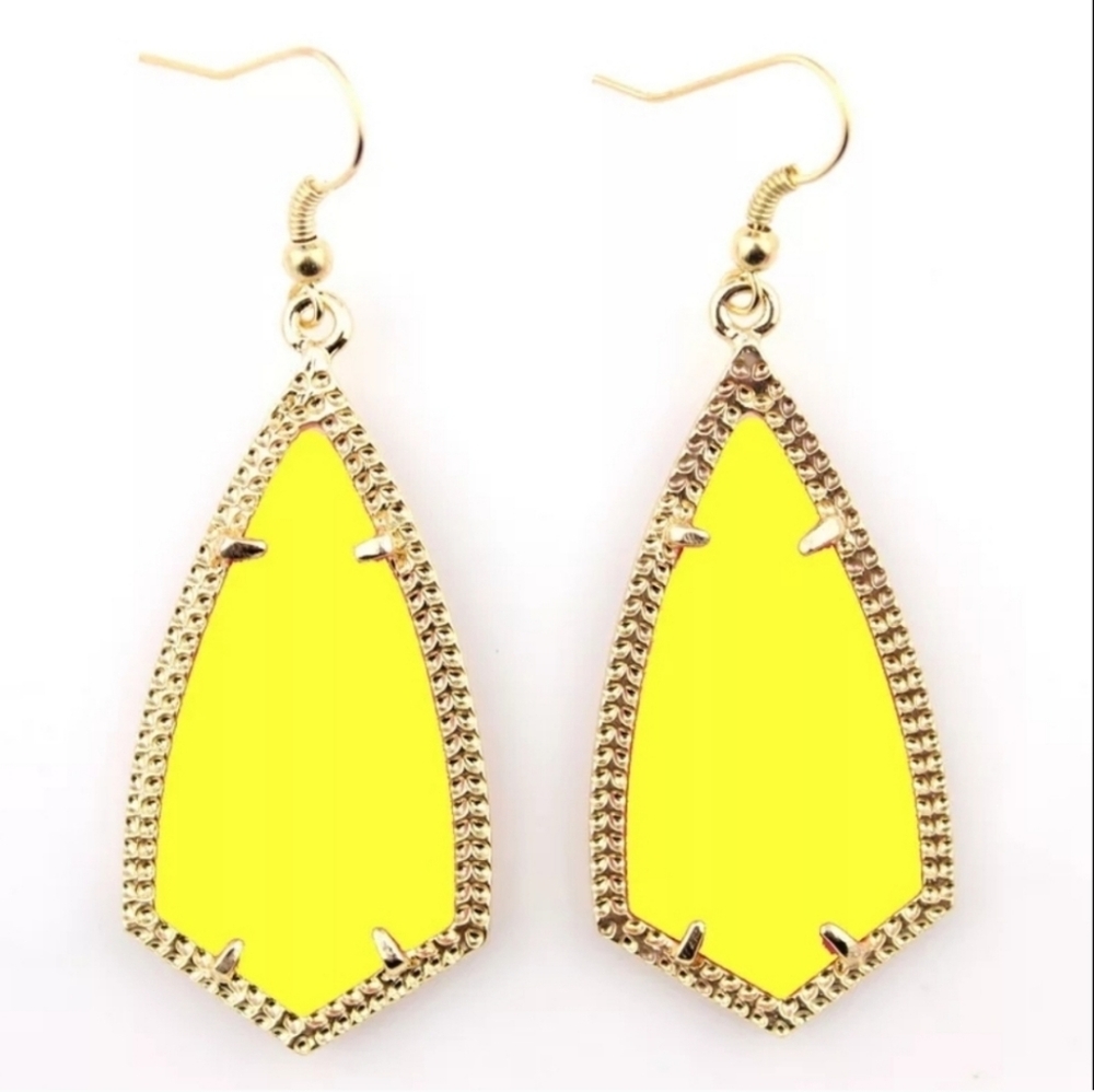 Chandelier Earrings Drop Down - Picture 2 of 6